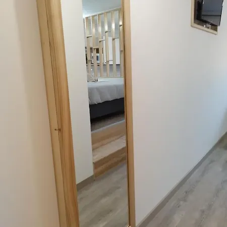 Home Suite Metz & Place De Parking Privee Exterior photo