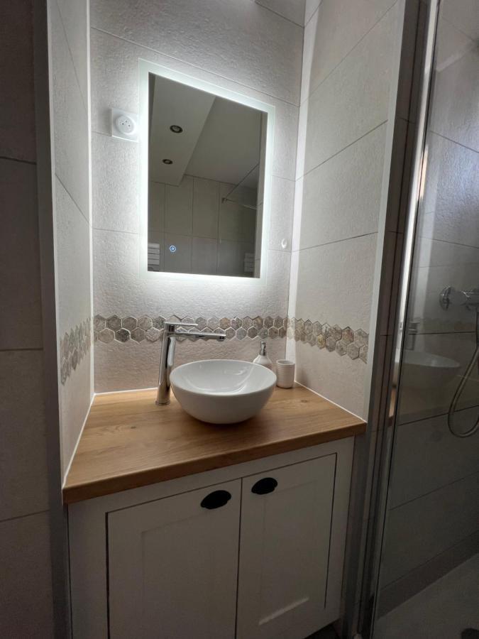 & Place De Parking Privee Apartamento