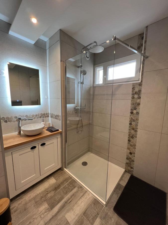 & Place De Parking Privee Apartamento *